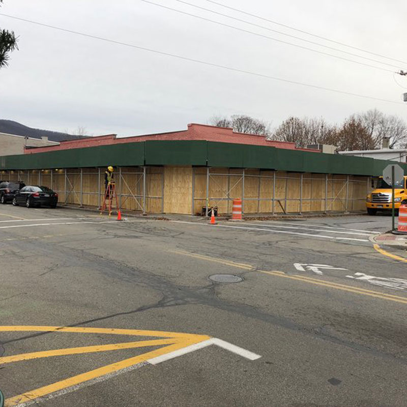 sidewalk scaffolding